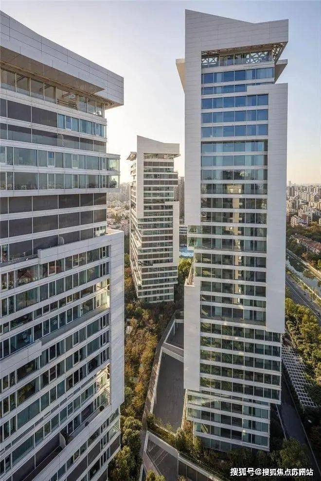 售楼处发布：中鹰黑森林最后席位热销中EVO真人平台热搜好房!中鹰黑森林(图1)